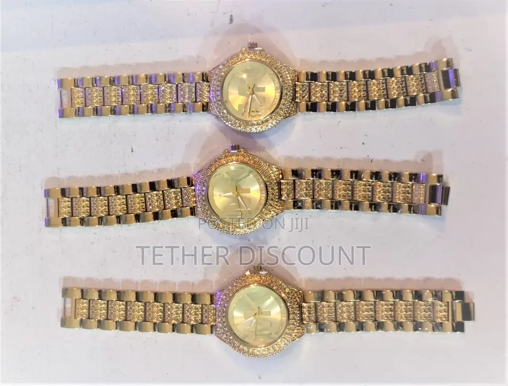 Michael Kors Ladies Gold Watch With Cubic Zirconiasወ ርቃ ማ ሰዓት