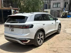 Volkswagen ID.6 2024 White