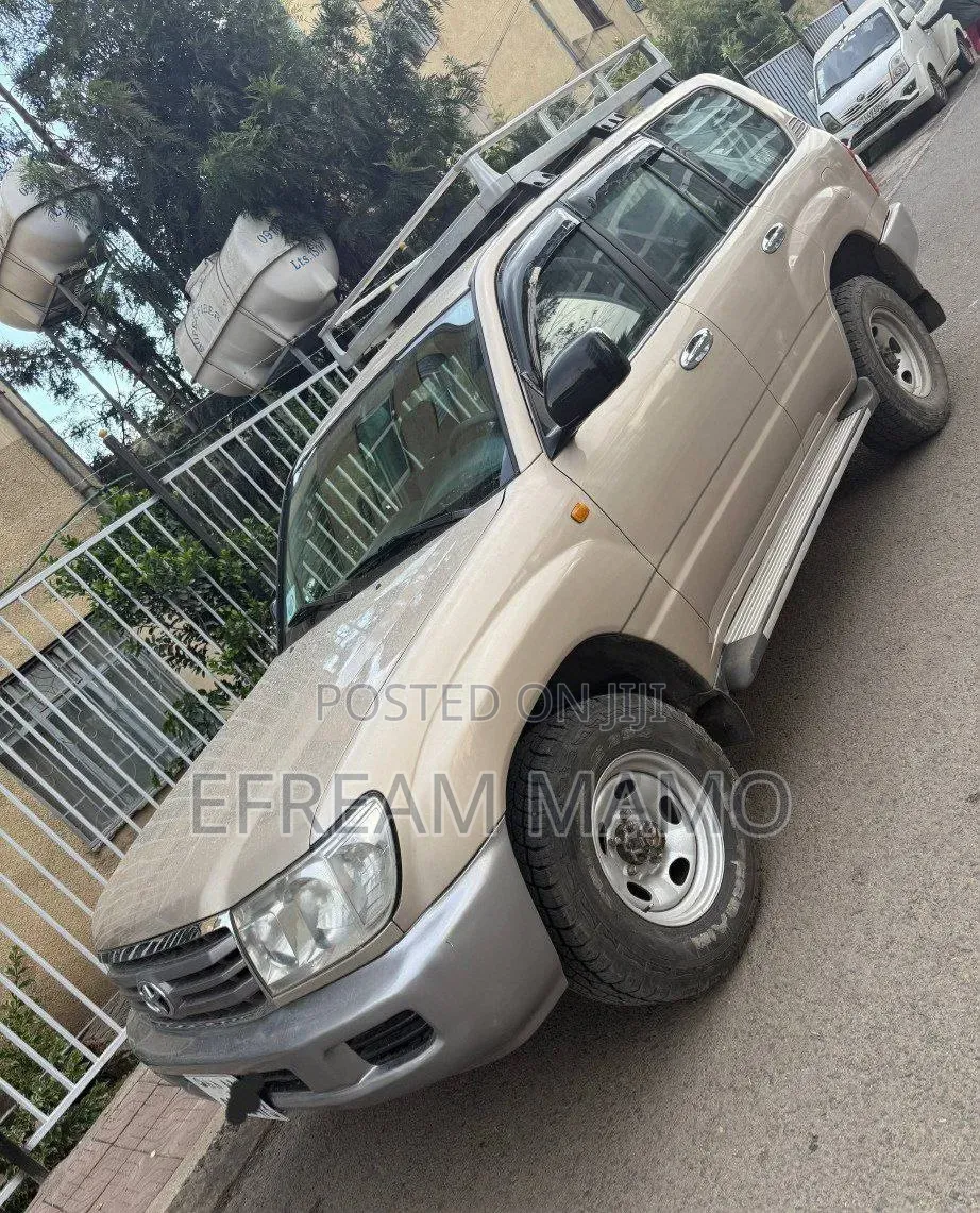Toyota Land Cruiser 2007 Beige
