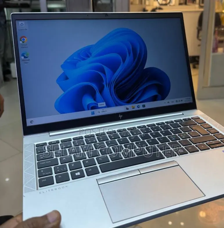 New Laptop HP EliteBook 840 G8 16GB Intel Core i5 SSD 256GB