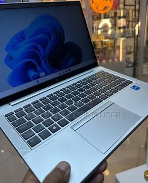 New Laptop HP EliteBook 840 G8 16GB Intel Core i5 SSD 256GB