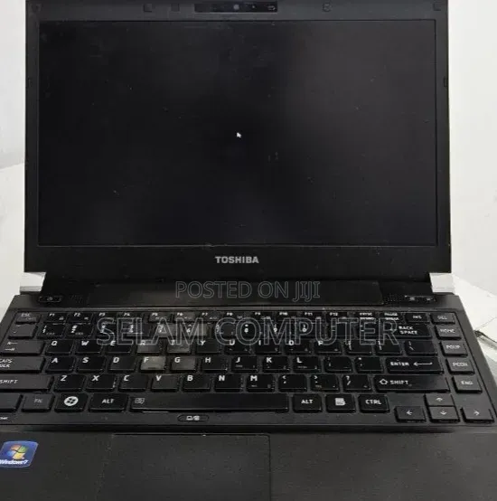 New Laptop Toshiba Satellite C55 4GB Intel Core i5 HDD 250GB