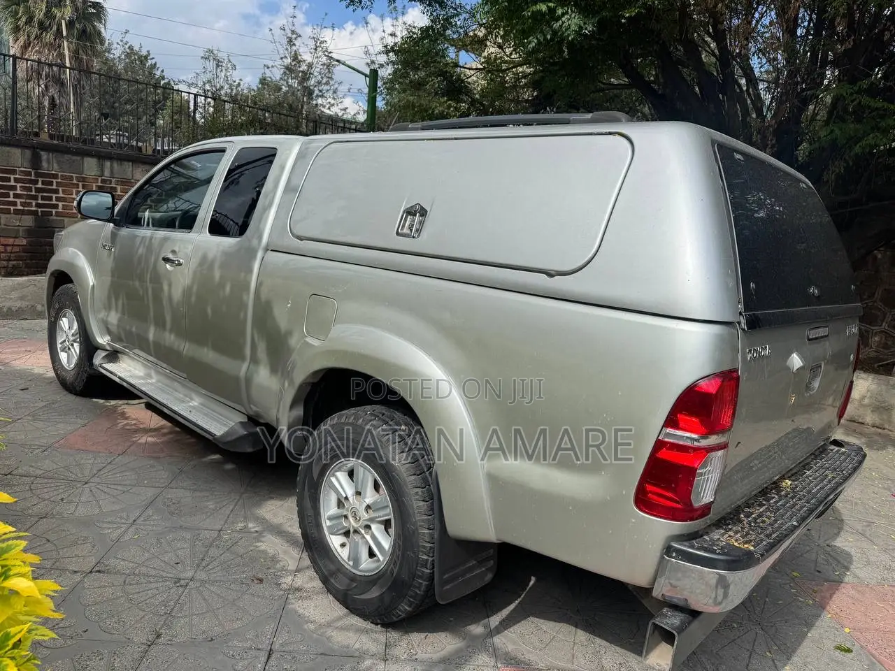 Toyota Hilux 3.0 D-4D 4x4 2013 Gold