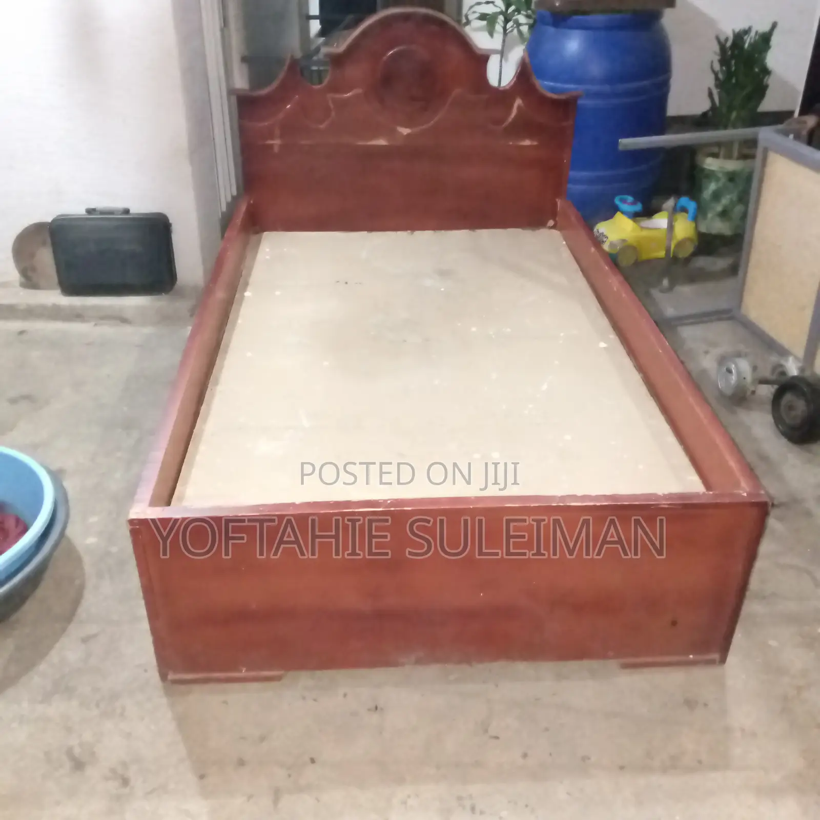 አልጋ 1.2ሜ በ7500 ብቻ