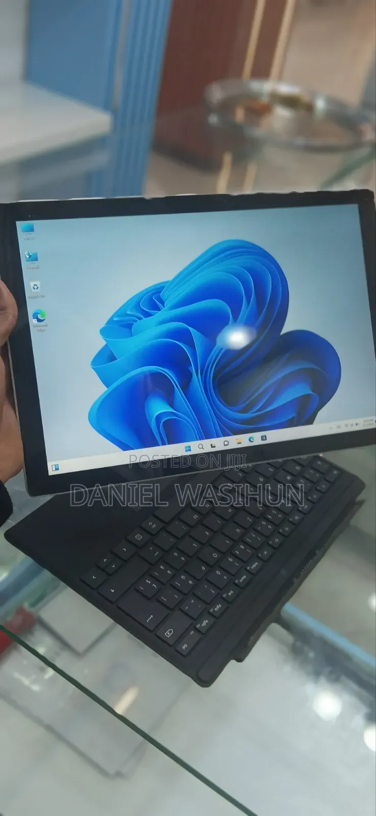 New Laptop Microsoft Surface Pro 7 8GB Intel Core i5 SSD 256GB