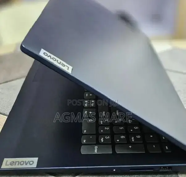 New Laptop Lenovo Ideapad 3 8GB AMD Ryzen 5 SSD 512GB