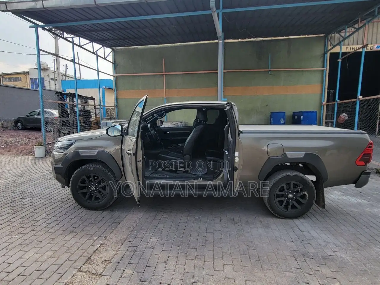 Toyota Hilux 2021 Gray