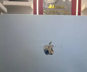 New Laptop Apple MacBook Air 2025 M4 15-inch 24GB Apple M4 SSD 512GB