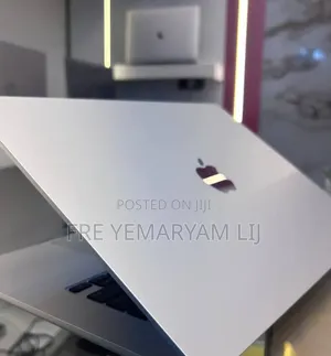 New Laptop Apple MacBook Air 2025 M4 15-inch 24GB Apple M4 SSD 512GB