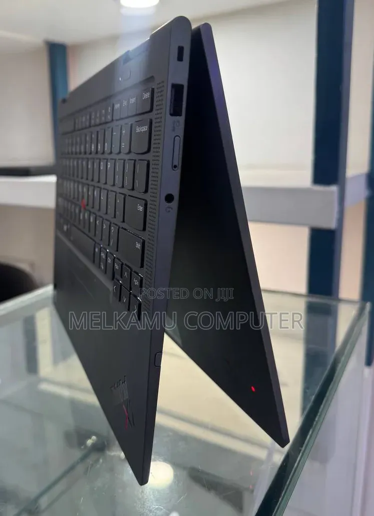 New Laptop Lenovo ThinkPad X1 Yoga 16GB Intel Core i7 SSD 512GB
