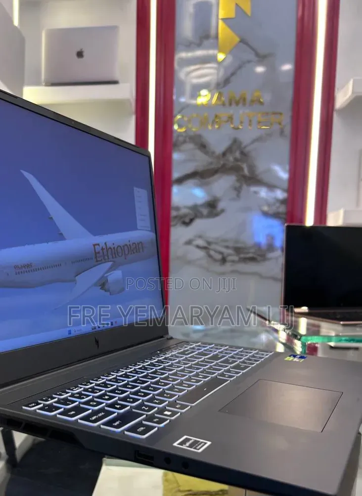 New Laptop Acer 16GB Intel Core i7 SSD 1T