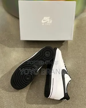 Nike Air Force 1 ’07 Low White/Black Unisex Fashion Sneaker