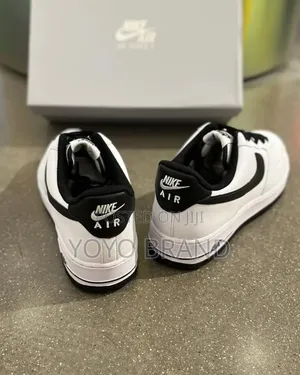 Nike Air Force 1 ’07 Low White/Black Unisex Fashion Sneaker