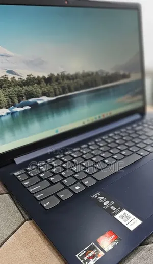 New Laptop Lenovo Ideapad 3 8GB AMD Ryzen 5 SSD 512GB
