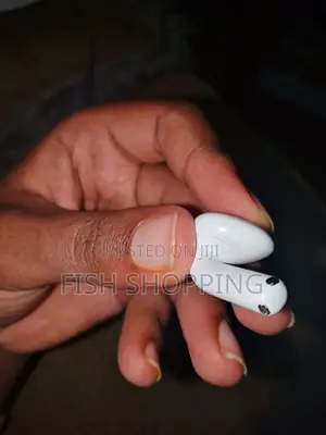 Original Apple Airpods 4 (2024 Model) –Barely Used – High-fidelity