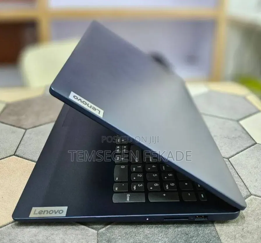 New Laptop Lenovo Ideapad 3 8GB AMD Ryzen 7 SSD 512GB