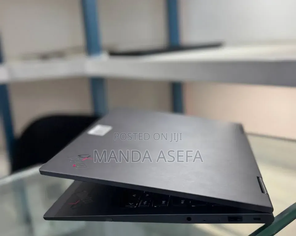 New Laptop Lenovo ThinkPad X1 Yoga 16GB Intel Core i7 SSD 512GB