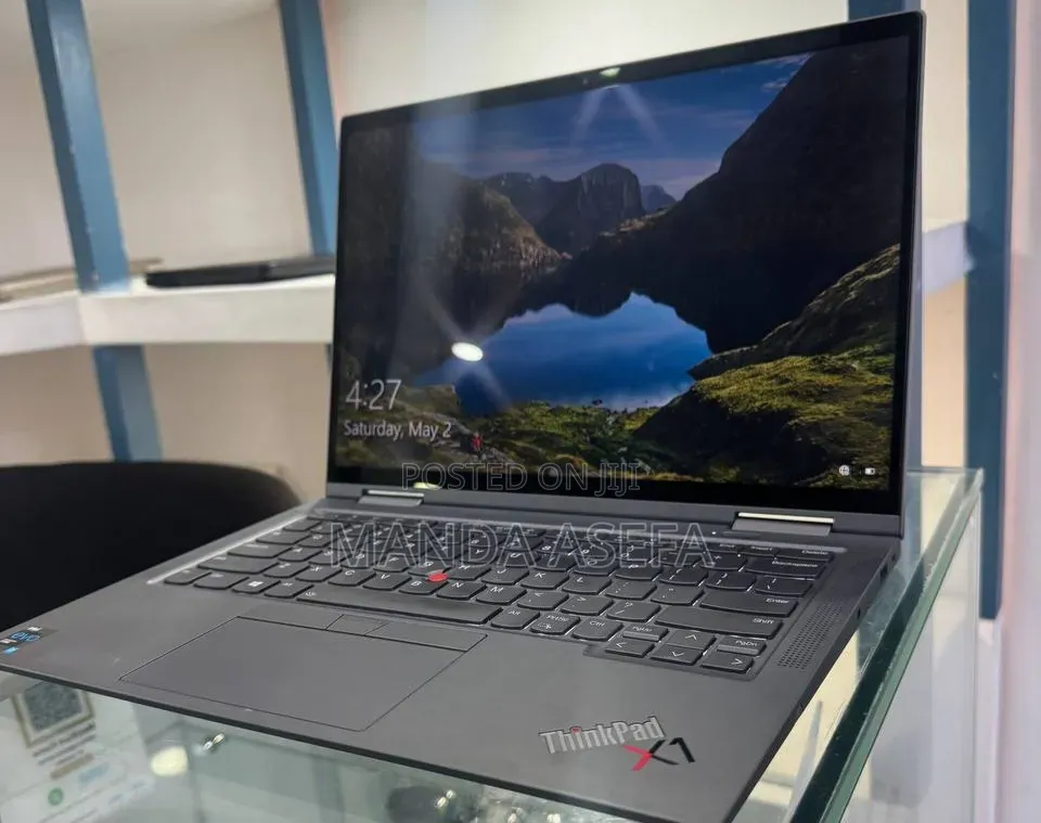 New Laptop Lenovo ThinkPad X1 Yoga 16GB Intel Core i7 SSD 512GB