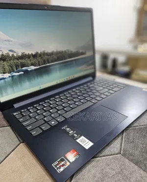 New Laptop Lenovo Ideapad 3 8GB AMD Ryzen 5 SSD 512GB