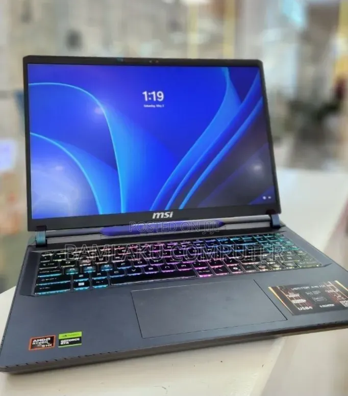 New Laptop MSI Vector 16 HX AI A2XWIG 16GB AMD Ryzen 9 SSD 1T