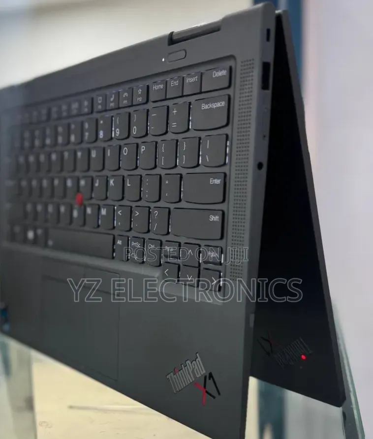 New Laptop Lenovo ThinkPad Yoga 16GB Intel Core i7 SSD 512GB