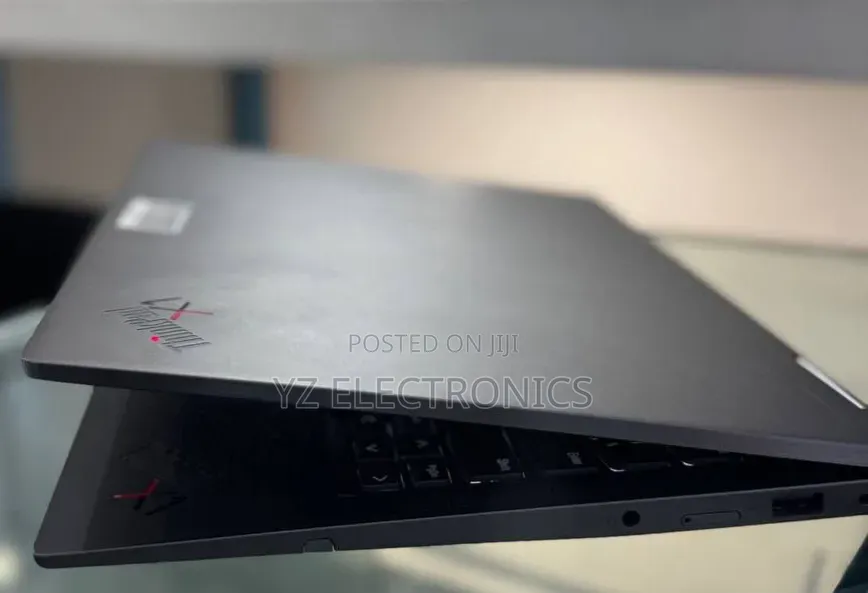 New Laptop Lenovo ThinkPad Yoga 16GB Intel Core i7 SSD 512GB