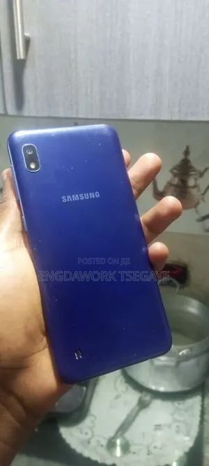 Samsung A10 32 GB Blue