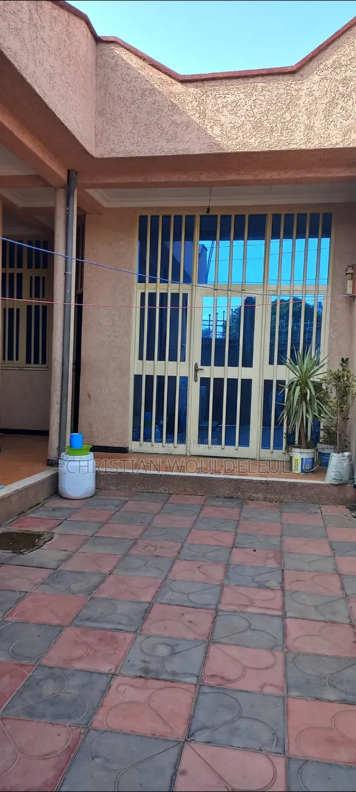 3bdrm House in L Shape House, East Shewa for sale