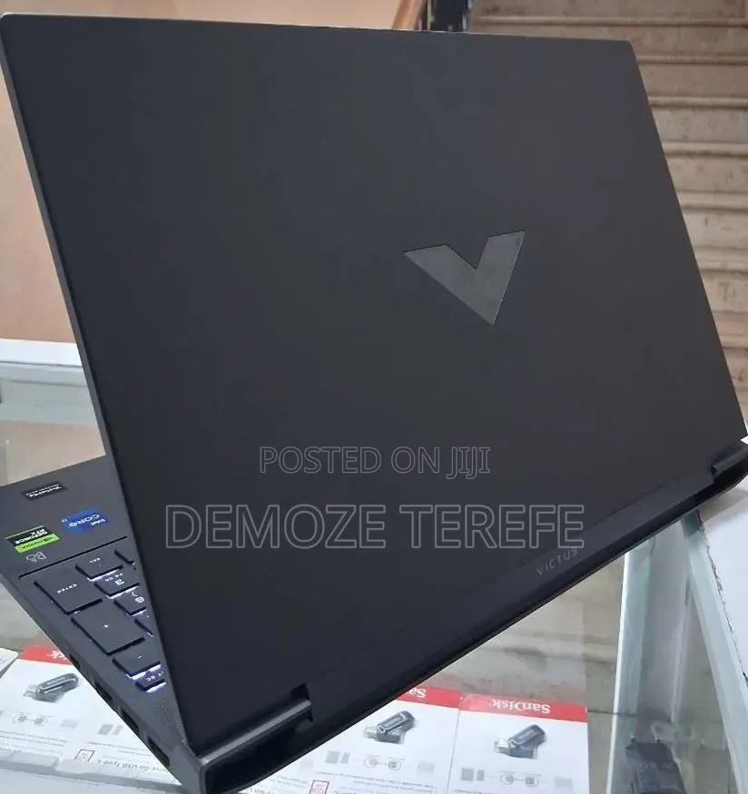 New Laptop HP Victus 15 16GB Intel Core i7 SSD 1T