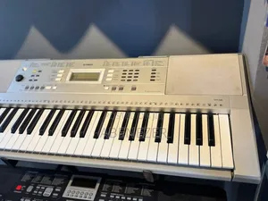 Yamaha Keyboard