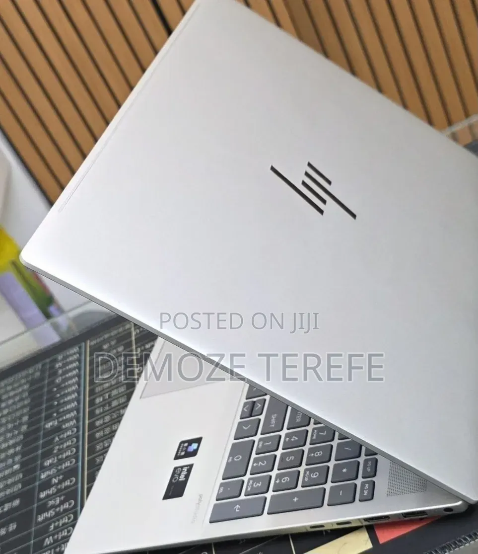 New Laptop HP Pavilion 15 16GB Intel Core Ultra 7 SSD 1T