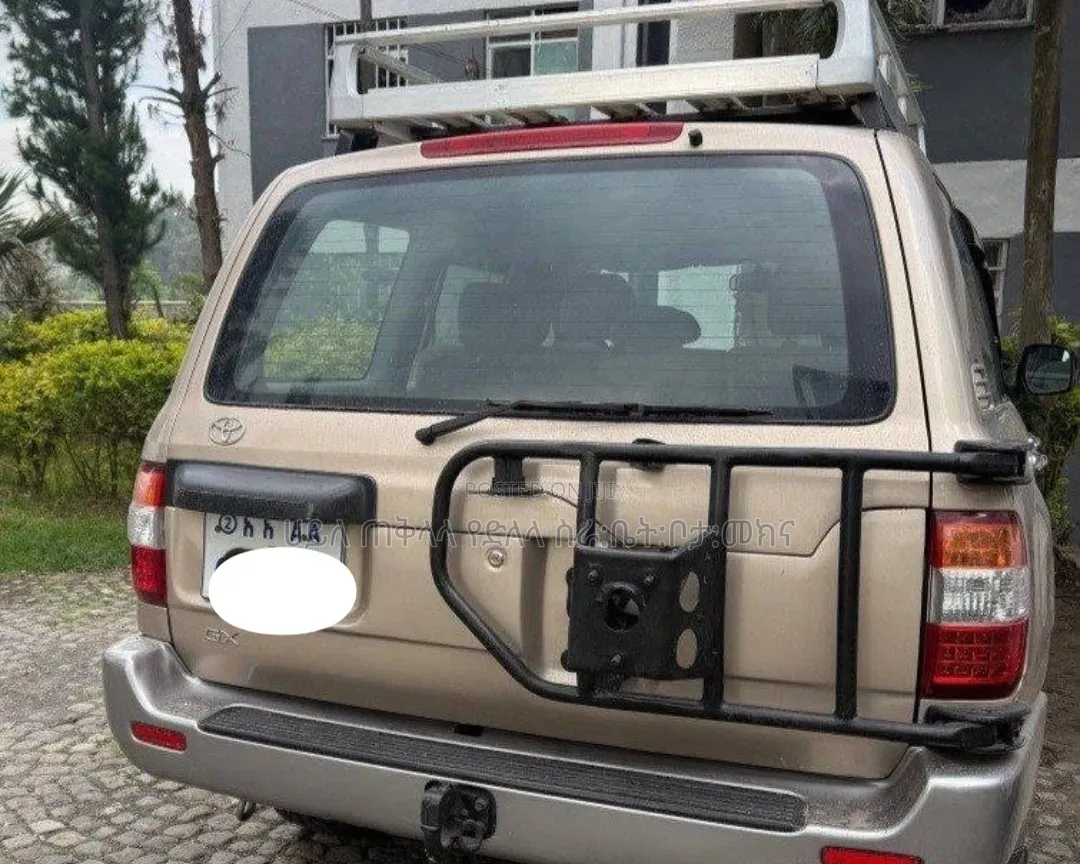 Toyota Land Cruiser 2007 Gold
