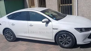 BYD Qin Plus DM-i 2024 White