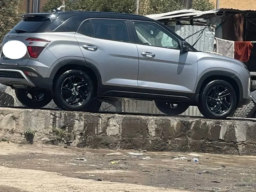 Hyundai Creta 2022 Silver