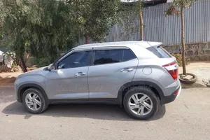 Hyundai Creta 2023 Silver
