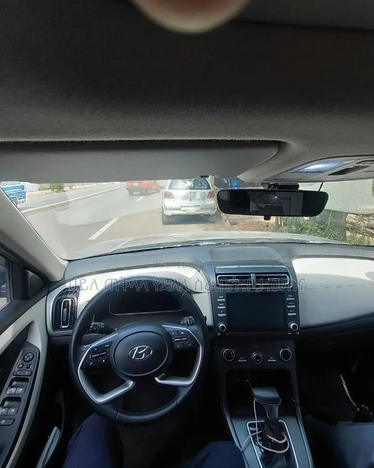 Hyundai Creta 2023 Silver