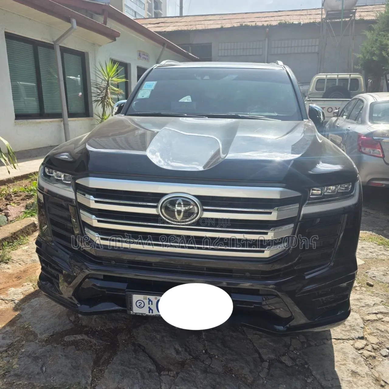 Toyota Land Cruiser 2023 Maroon
