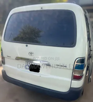 Toyota Grand HiAce 2008 Beige