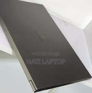 New Laptop HP ZBook Firefly G8 32GB Intel Core i9 SSD 512GB