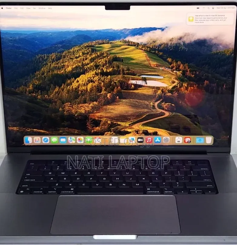 New Laptop Apple MacBook Pro M1 32GB Apple M1 Pro SSD 512GB