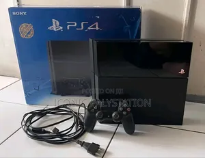 Palystation 4 Jealbeark for Gamers With Fc 26 and 10 Games Installed