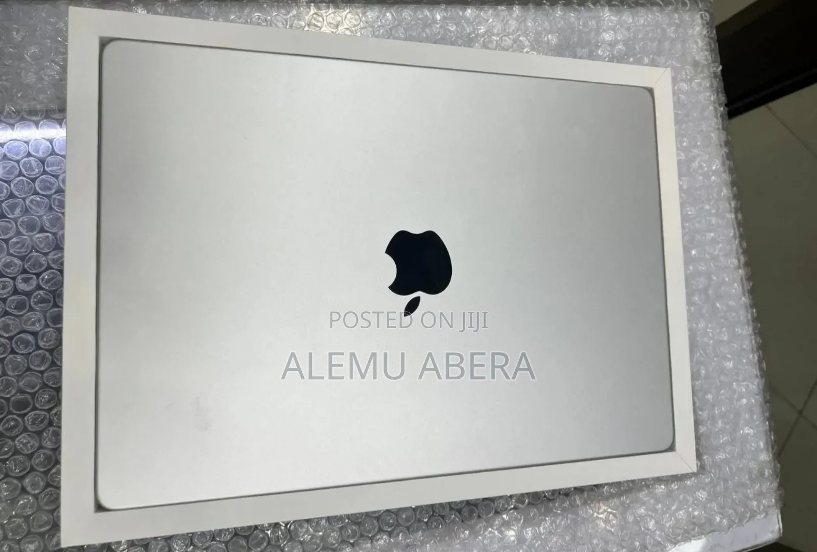 New Laptop Apple MacBook Pro M1 16GB Apple M1 Pro SSD 512GB