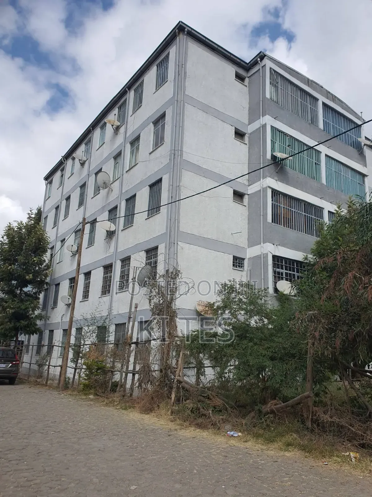 1bdrm Condo in Garment Condominium, Nifas Silk-Lafto for sale