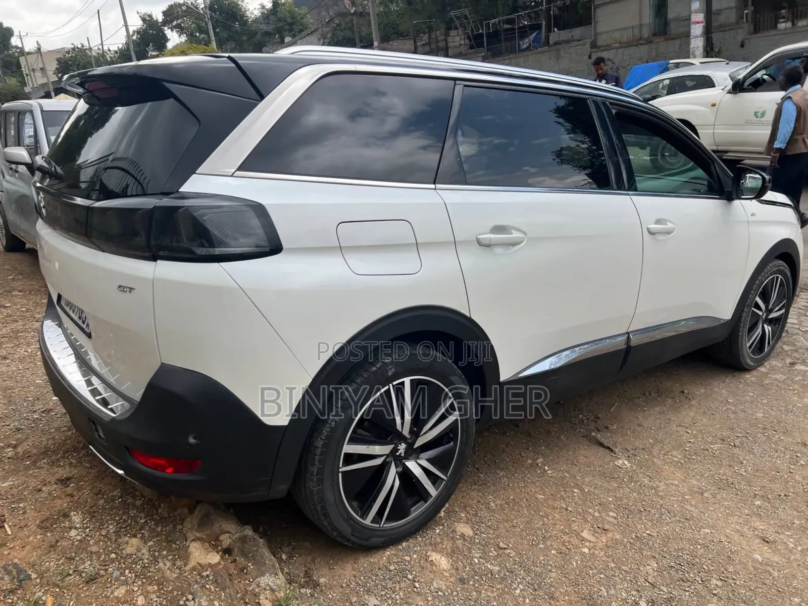 Peugeot 5008 2022 White