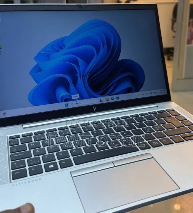 New Laptop HP EliteBook 840 G8 16GB Intel Core i5 SSD 256GB