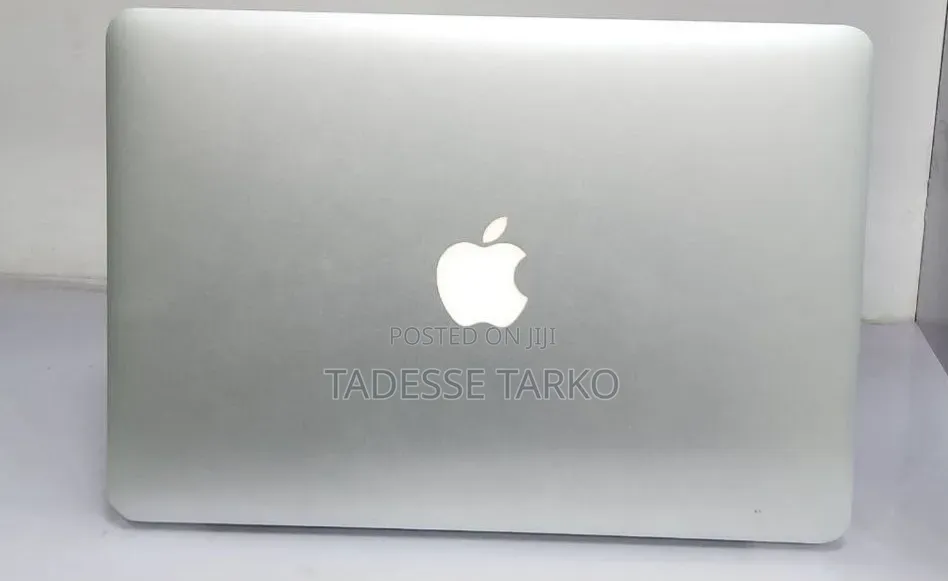 New Laptop Apple MacBook Pro 2013 8GB Intel Core i5 SSD 256GB