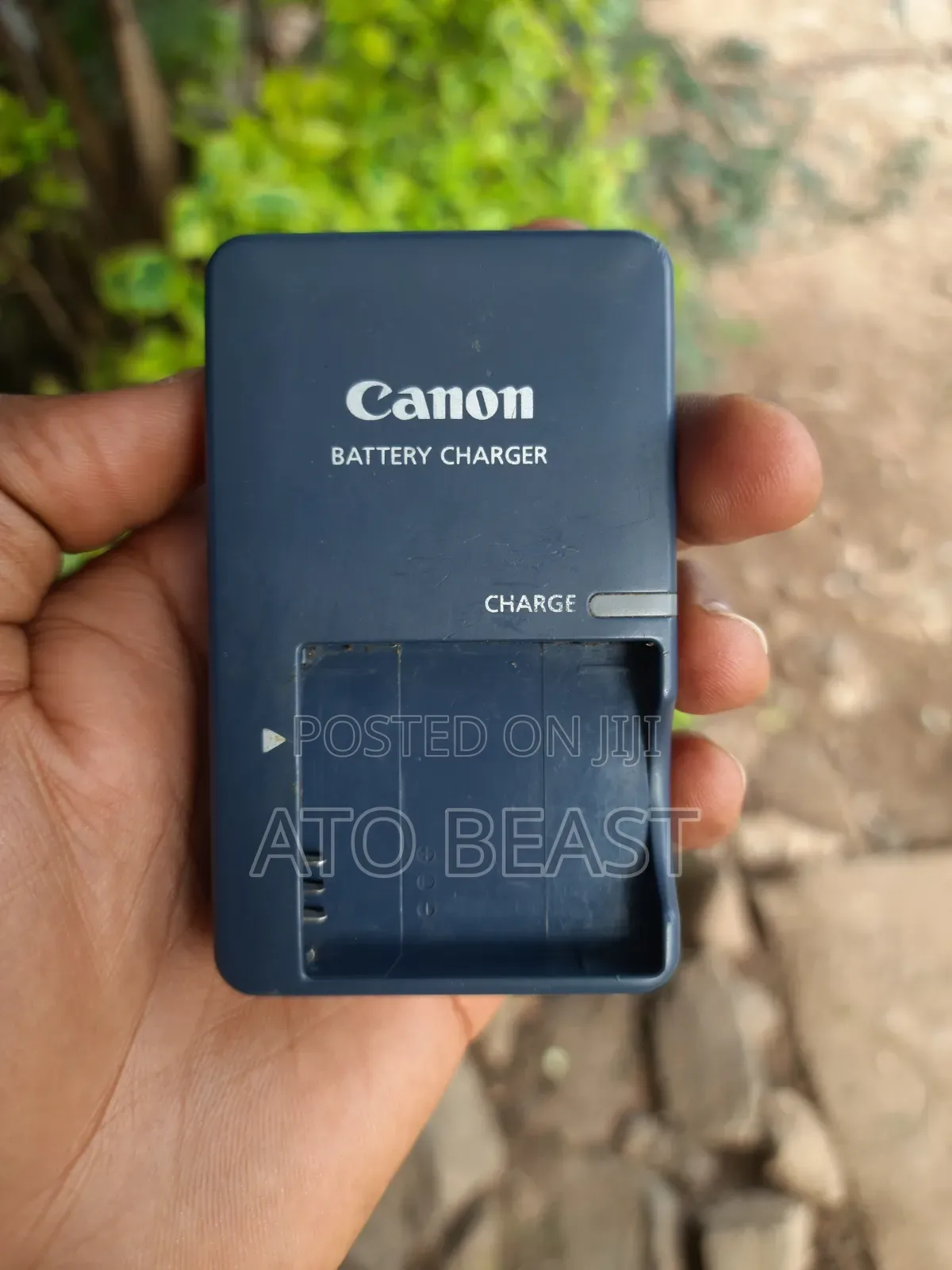 Canon Cb-2lve Battery Charger Designed for the Nb-4l Lithium-Ion .