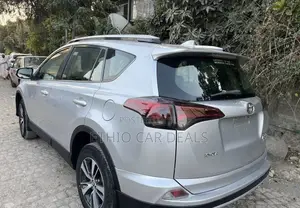 Toyota RAV4 2016 Silver
