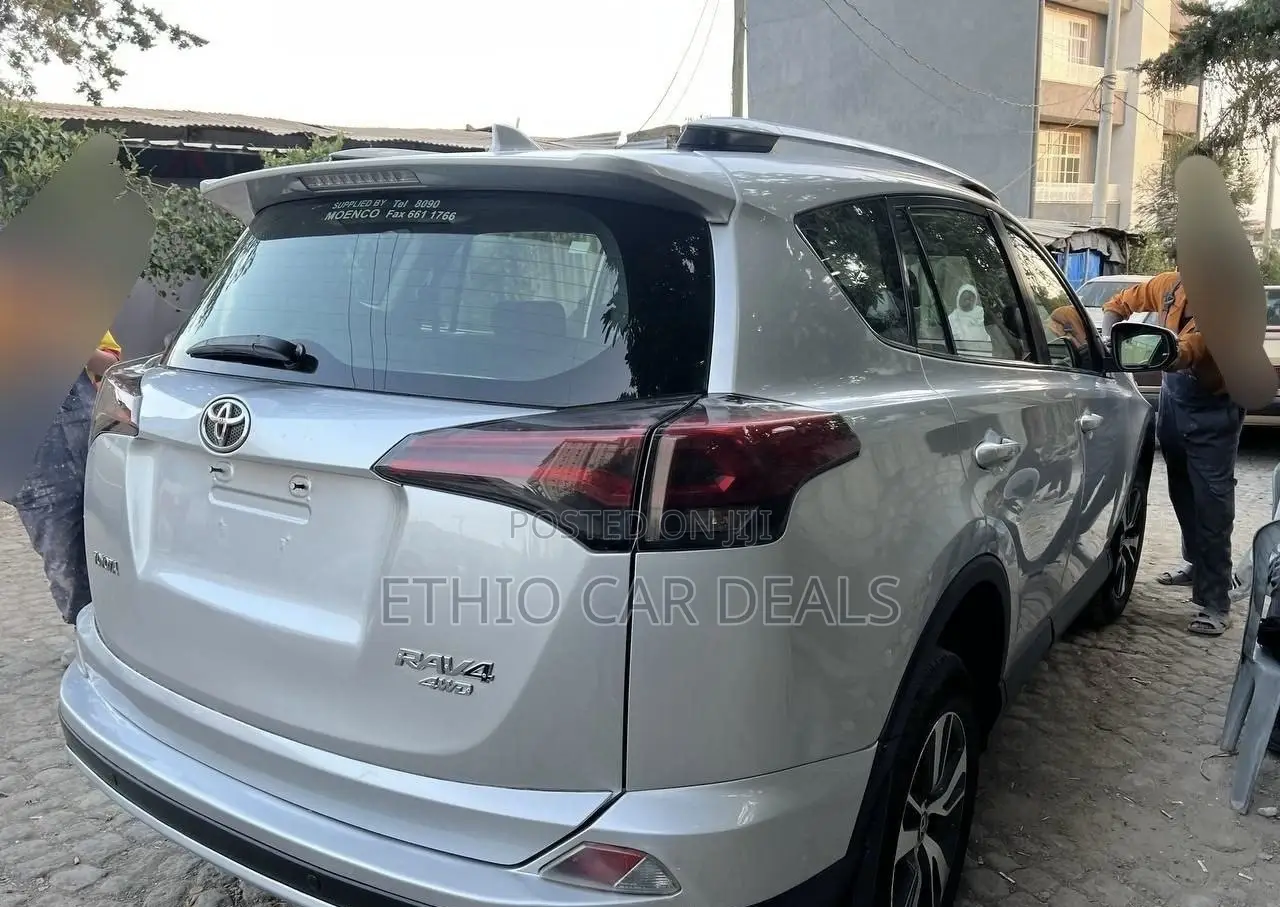 Toyota RAV4 2016 Silver