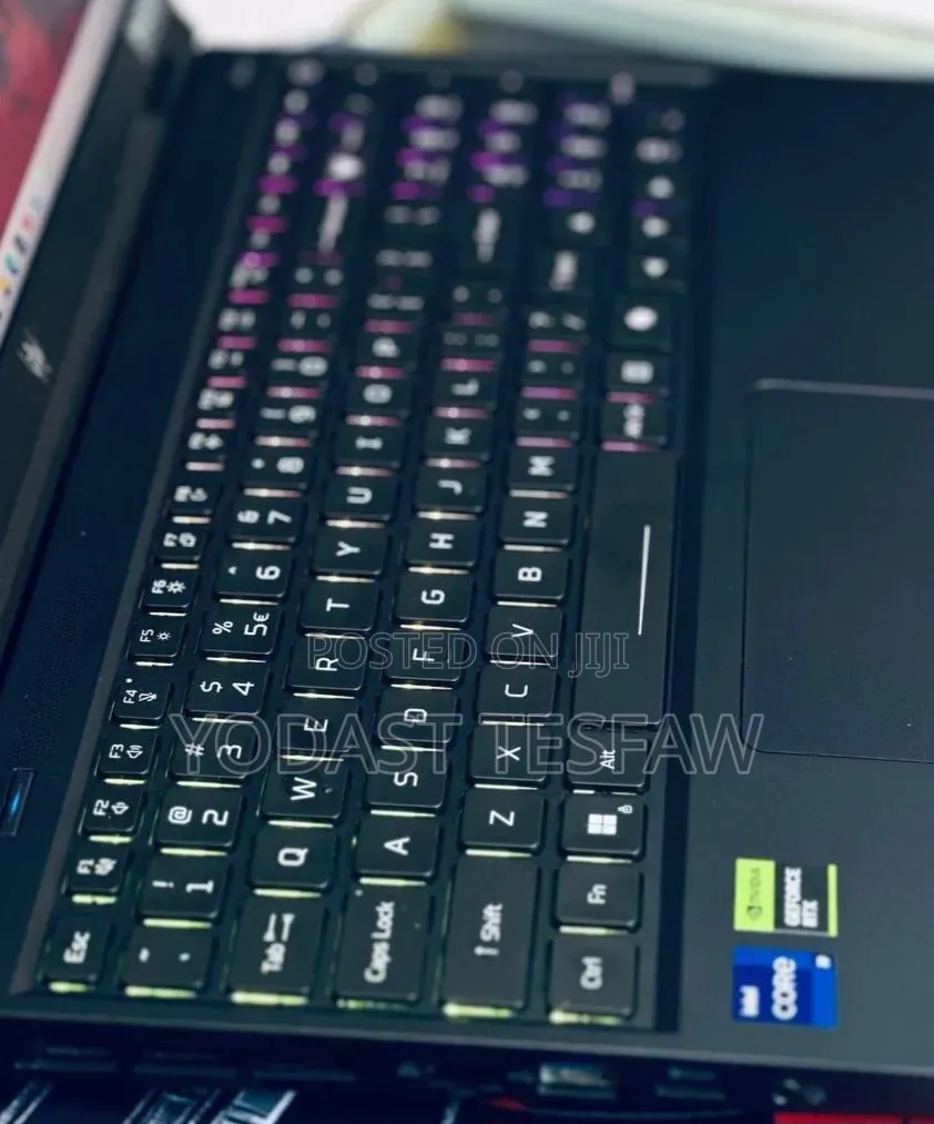 New Laptop Acer Predator Helios 18 PH18-71 16GB Intel Core i9 SSD 1T